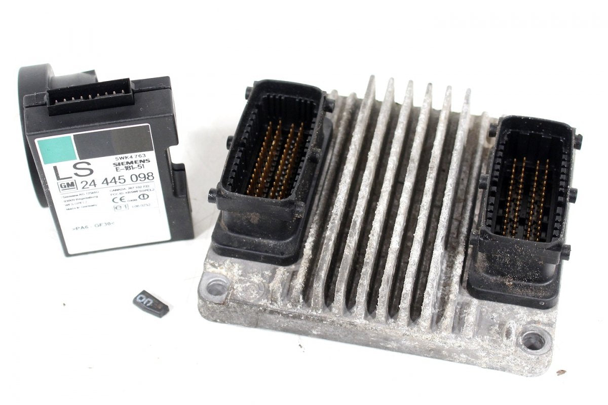 Opel Astra G ECU qayerda joylashgan? Opel Astra G ECU qayerda joylashgan?