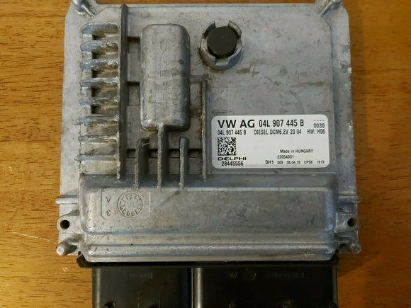 TESTED WORKING VW GOLF ENGINE ECU CONTROL UNIT 04L907445B 28445556 DCM6.2V